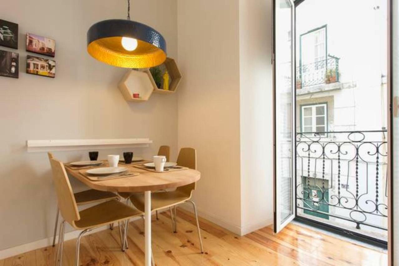 Alfama Charm Apartment Lisbon Bagian luar foto